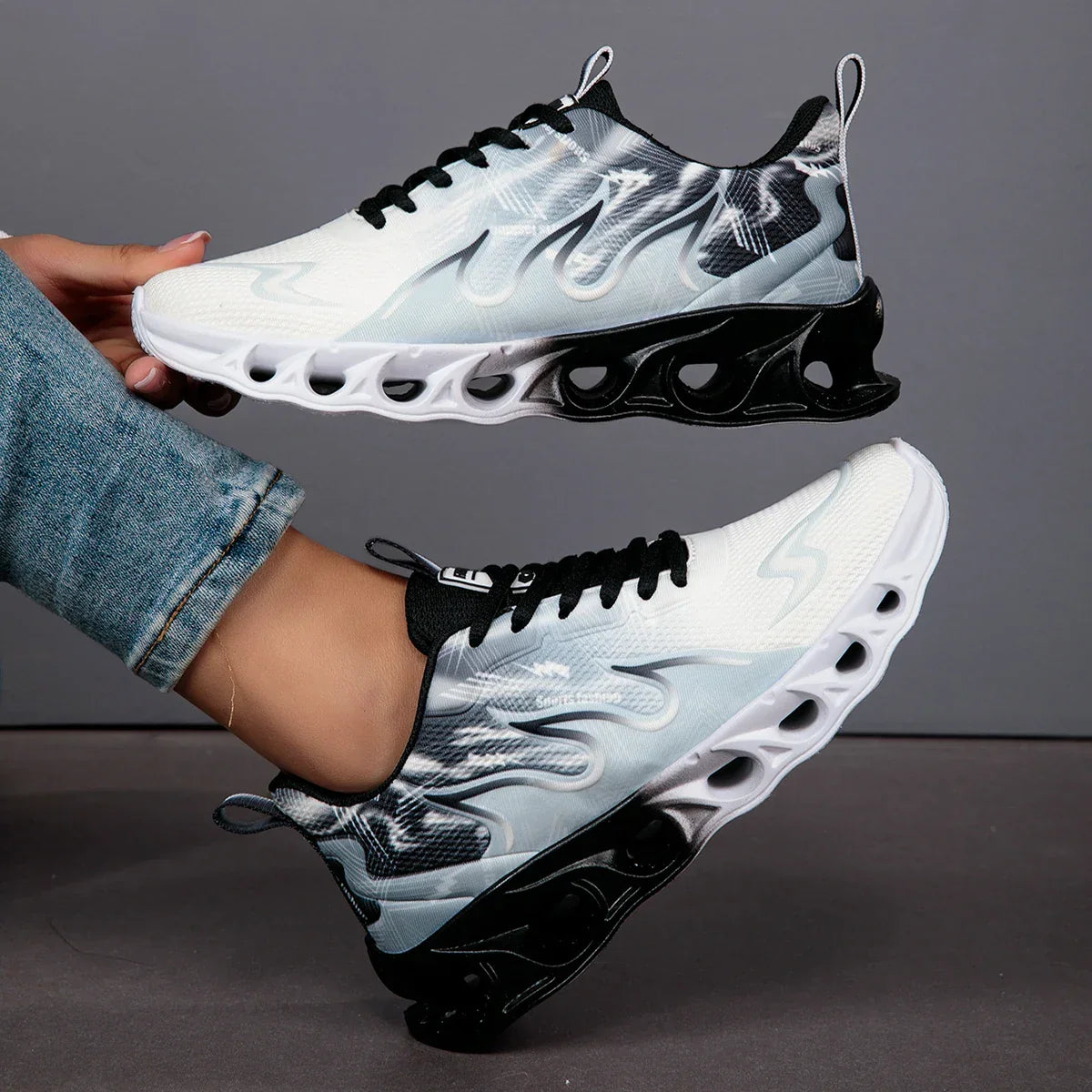 Running Lightweight Mesh Unisex Sneakers