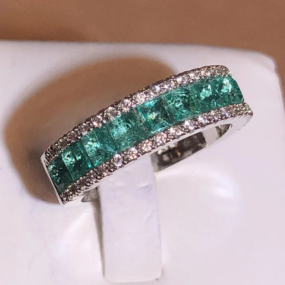 Retro Shape Green Zircon Sliver Color Love Ring