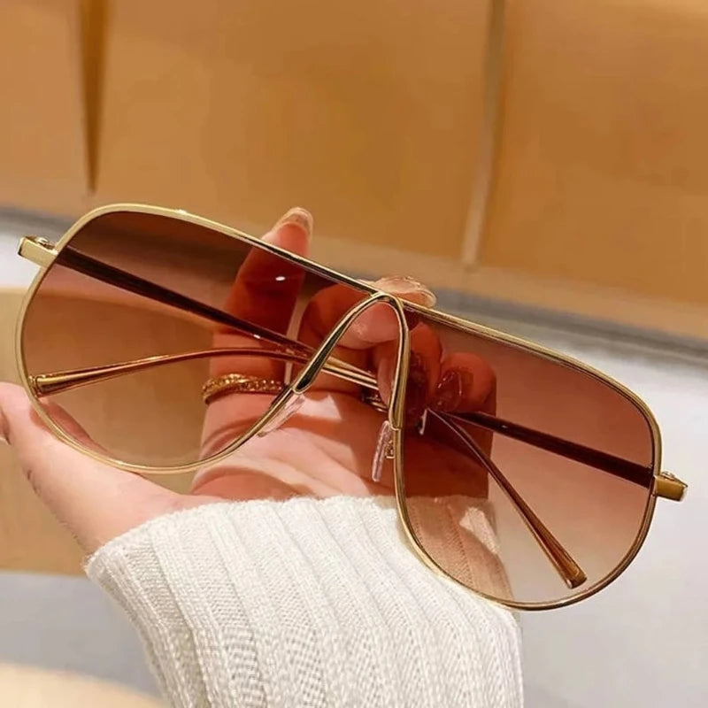 Oversize Square Vintage Alloy Gradient Elegant Sunglasses