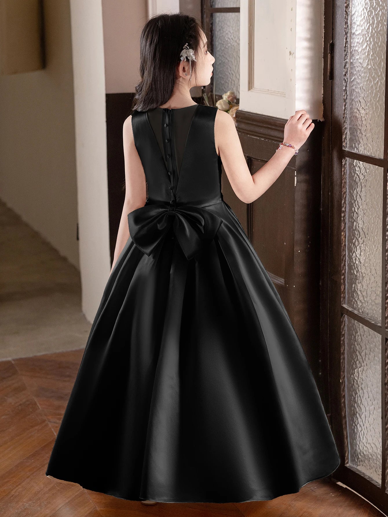 Black Long Dress For Teenage Big Bow Bridesmaid Dress