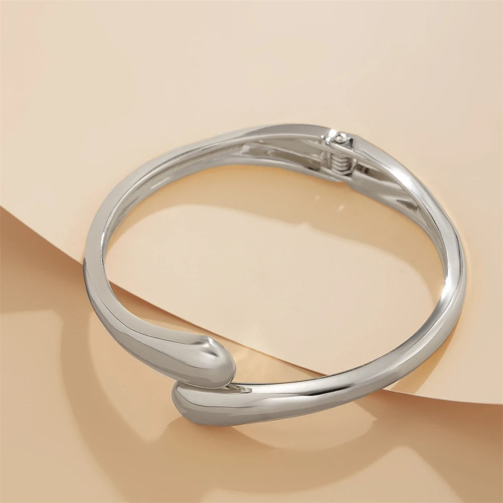 DANA Bangle Chunky Waterdrop Bracelet