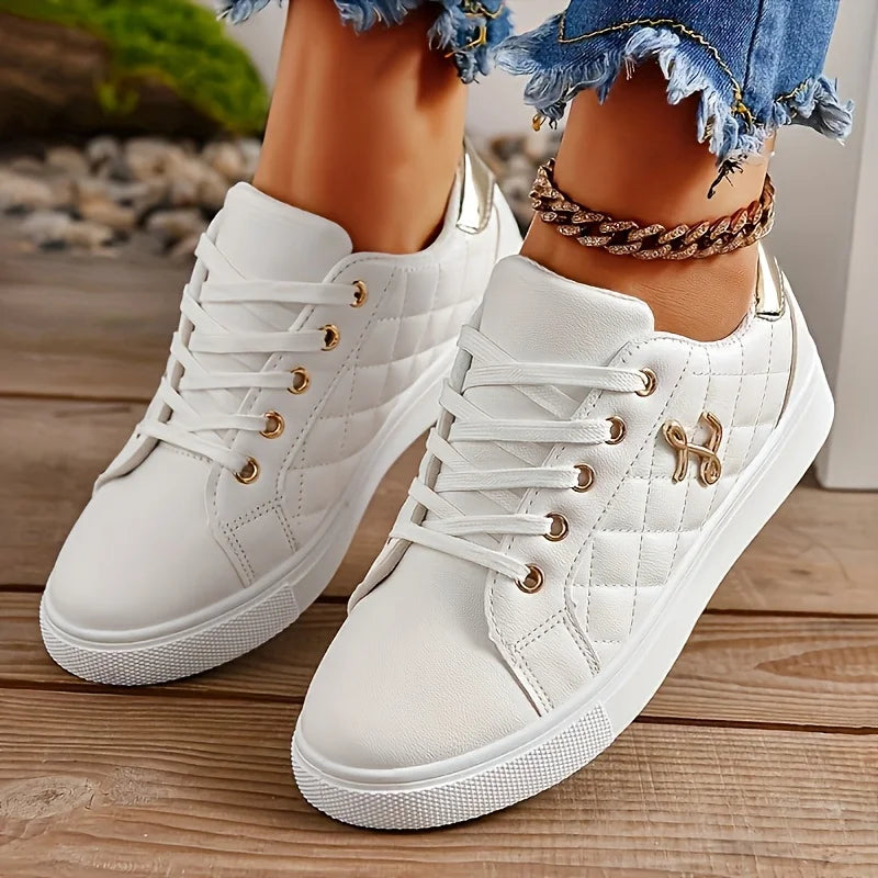 Lightweight Lace-Up Low-Top Casual Sneakers