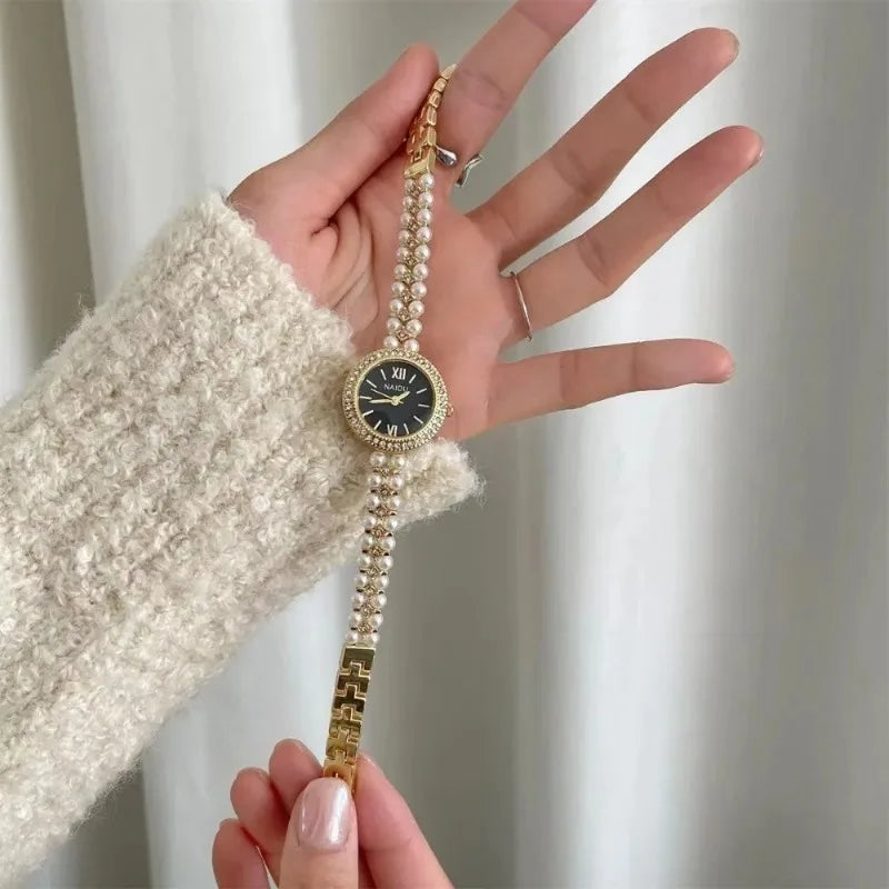 Pearl Studded Strap Luxury Bracelet Quartz Wristwatches
