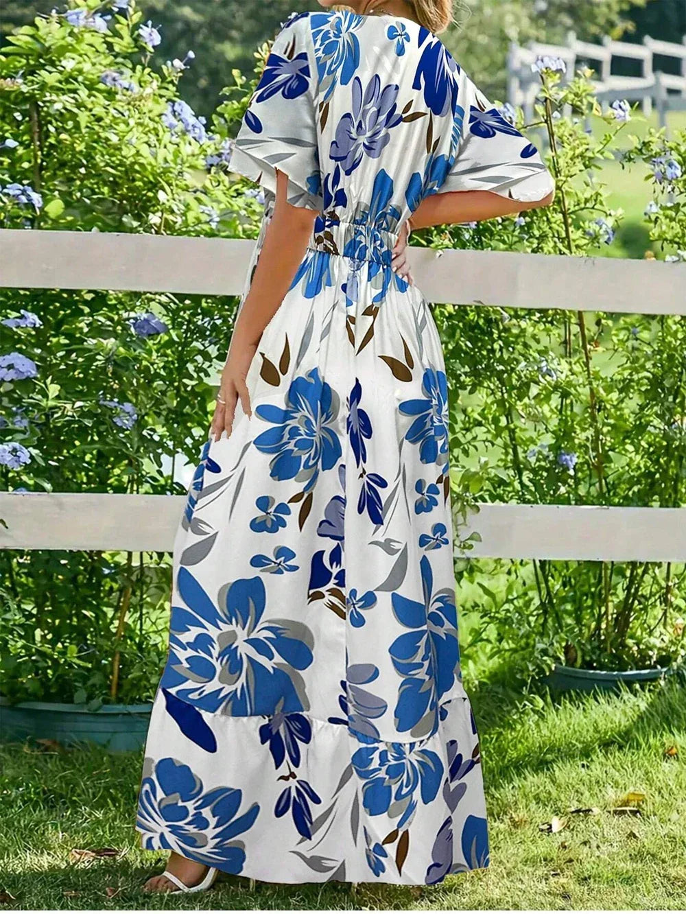 Short sleeve crew neck dress