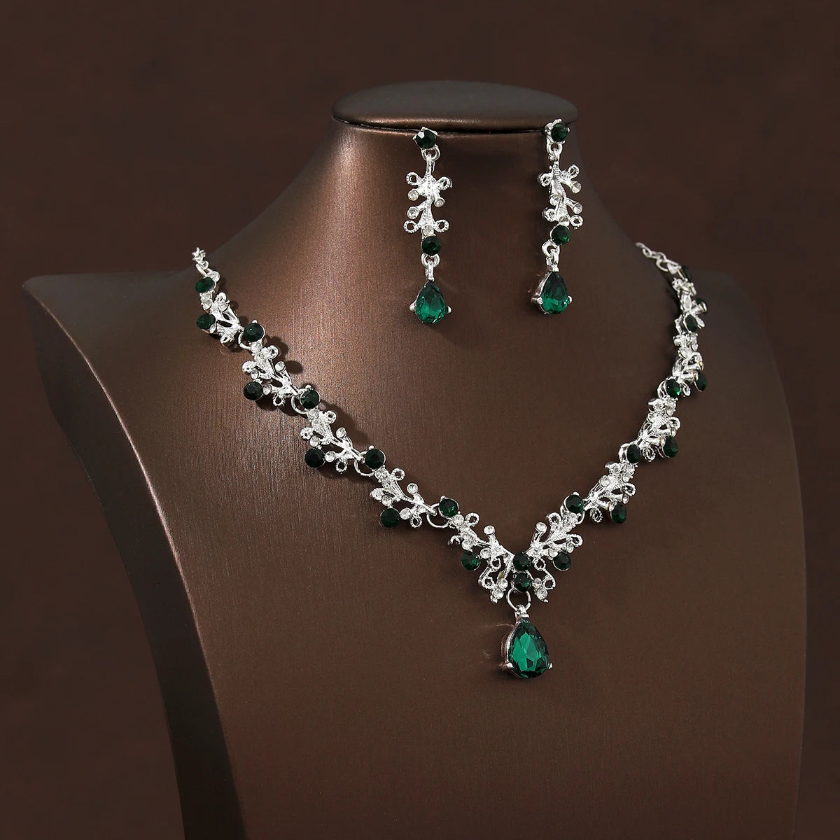 Full Of Brief  Classical Necklace Set