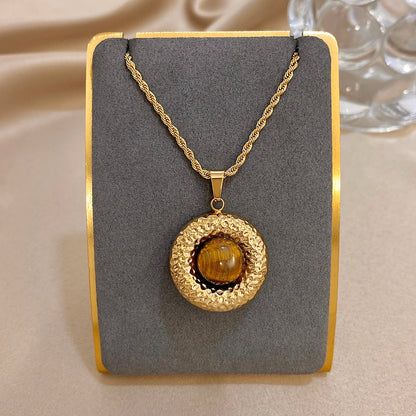Chic Gilded Textured Natural Stone Pendant Vintage Necklace