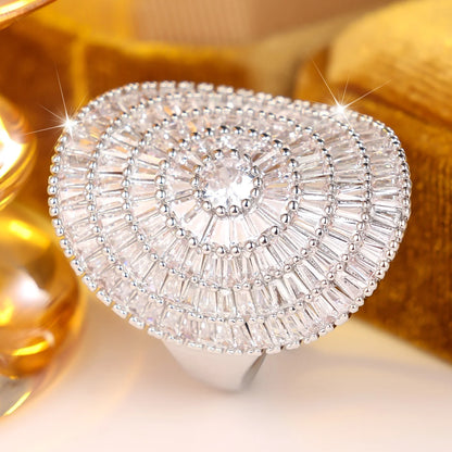 Luxury Gold White Zircon Stone Engagement Ring