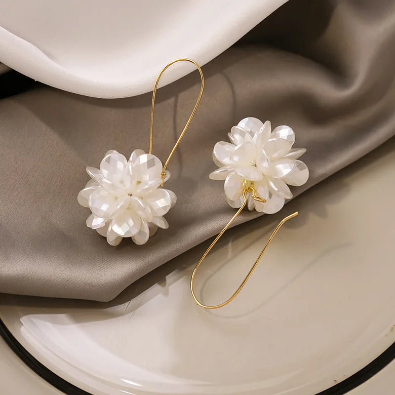 Trend DIY Pearl Petal Ball Earrings