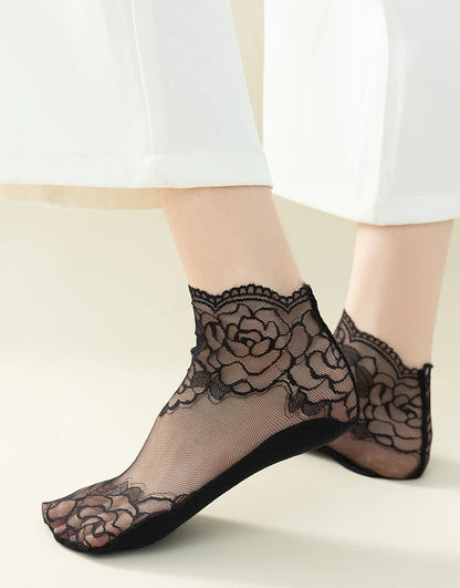 جوارب قصيرة رقيقة من القطن والدانتيل الشفاف المزهر
