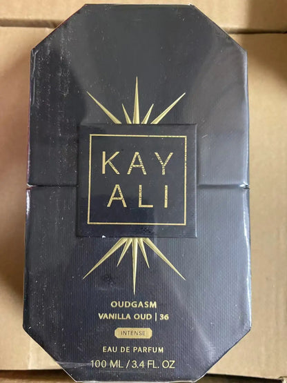 عطر فاخر يدوم طويلاً