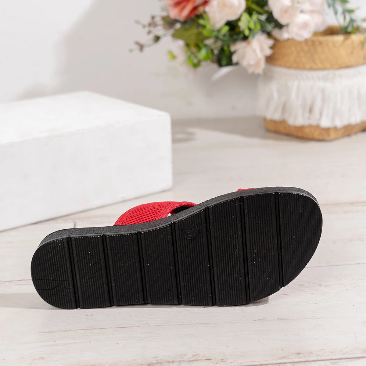 Mesh Breathable Comfortable Flat Slippers