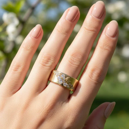 Exquisite Plant Leaf Pattern Gold Wide Face Inlaid with Zircon Finger Rings
