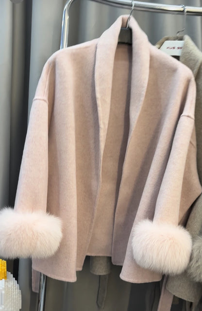 Abrigo de lana de manga larga con forro de piel