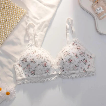 حمالة صدر شفافة من الدانتيل المثير مع أزهار