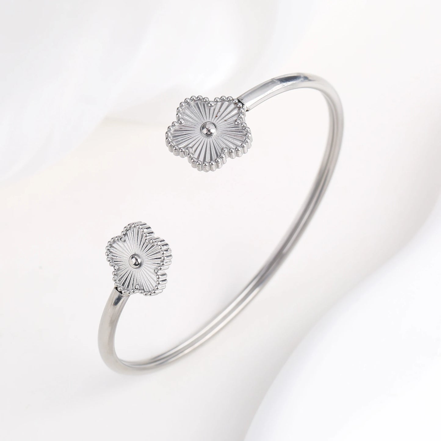 Shell Five-Leaf Flower Stainless Steel Bracelet