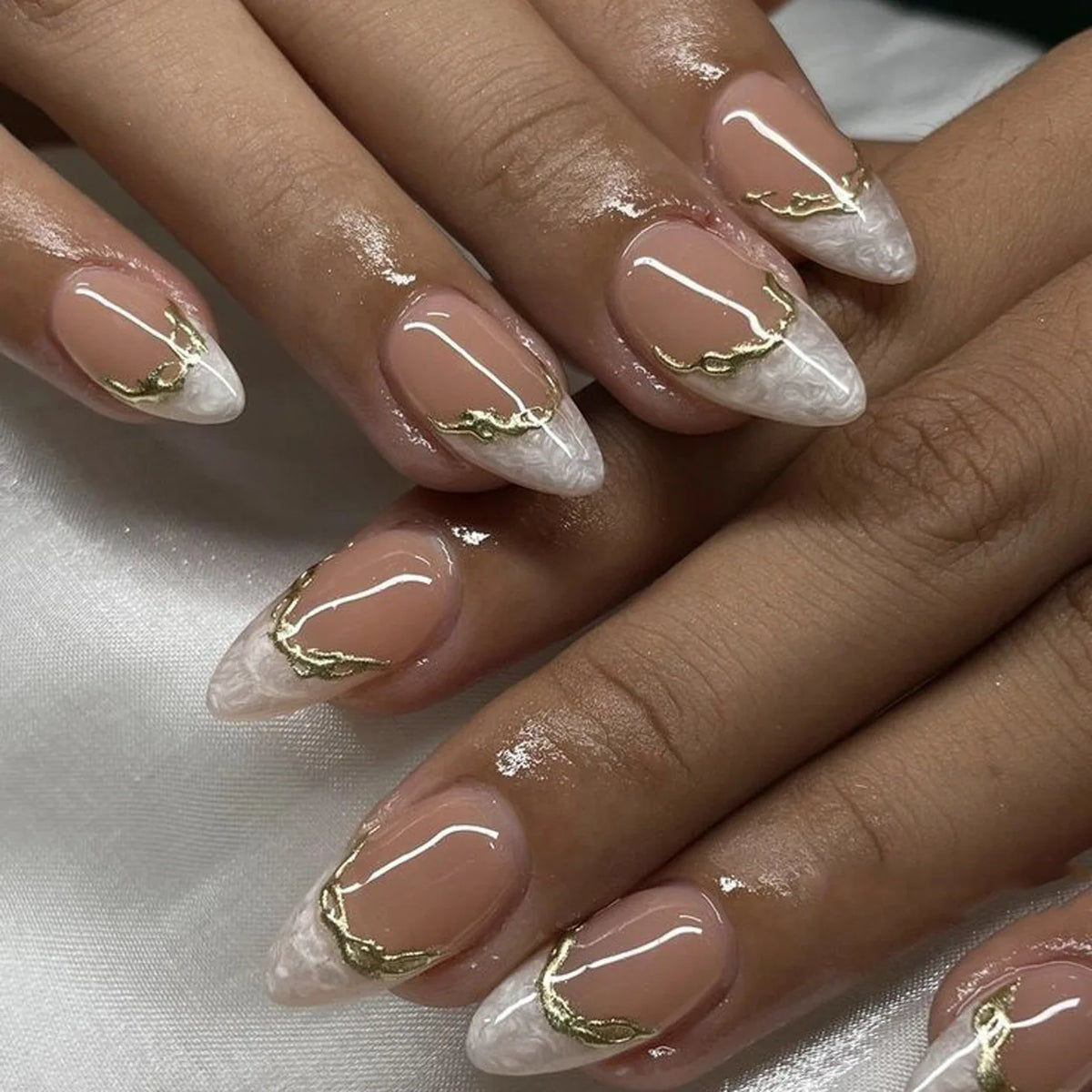 24Pcs Metallic Cat Eye French Sheer Manicure Tip Art Textured 3D Acrylic False Nails