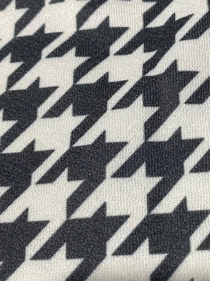 Falda corta elegante con cintura elástica