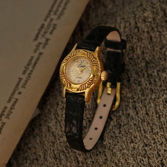 French Retro Engraved Pattern Gold Small Dial Watch