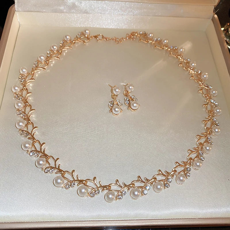 Rhinestone Pearl Rectangular Necklace Set