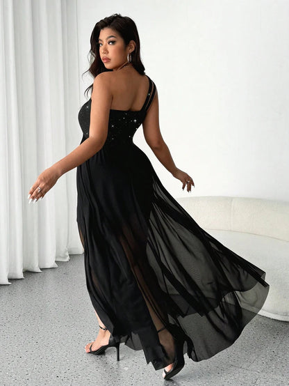 Plus Size Sexy One-Shoulder Sleeve Mesh Dress