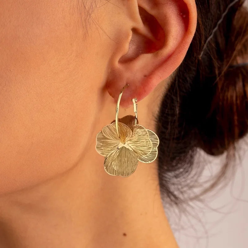 DANA Golden Flower Hoop Earring