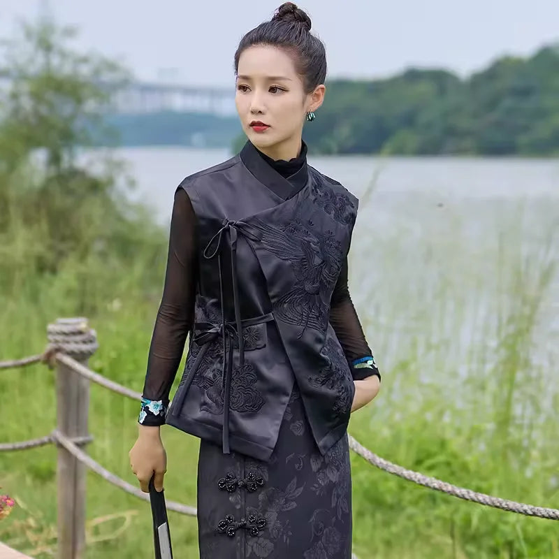 Chinese Style Outerwear Vest Flowers Embroidered Lacing Vests