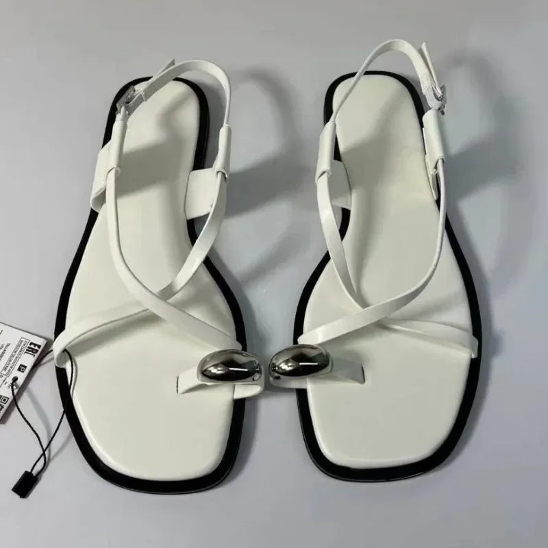 Flat Clip Toe Leisure Metal Decoration Sandals