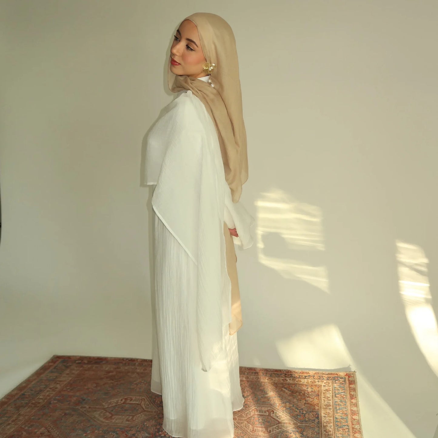 طقم عباية كارديجان مسلمة