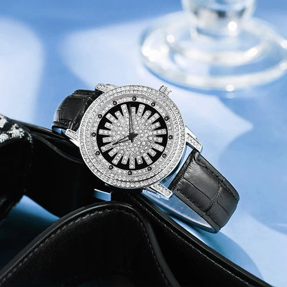 Reloj de cuero giratorio Lucky Star con diamantes completos