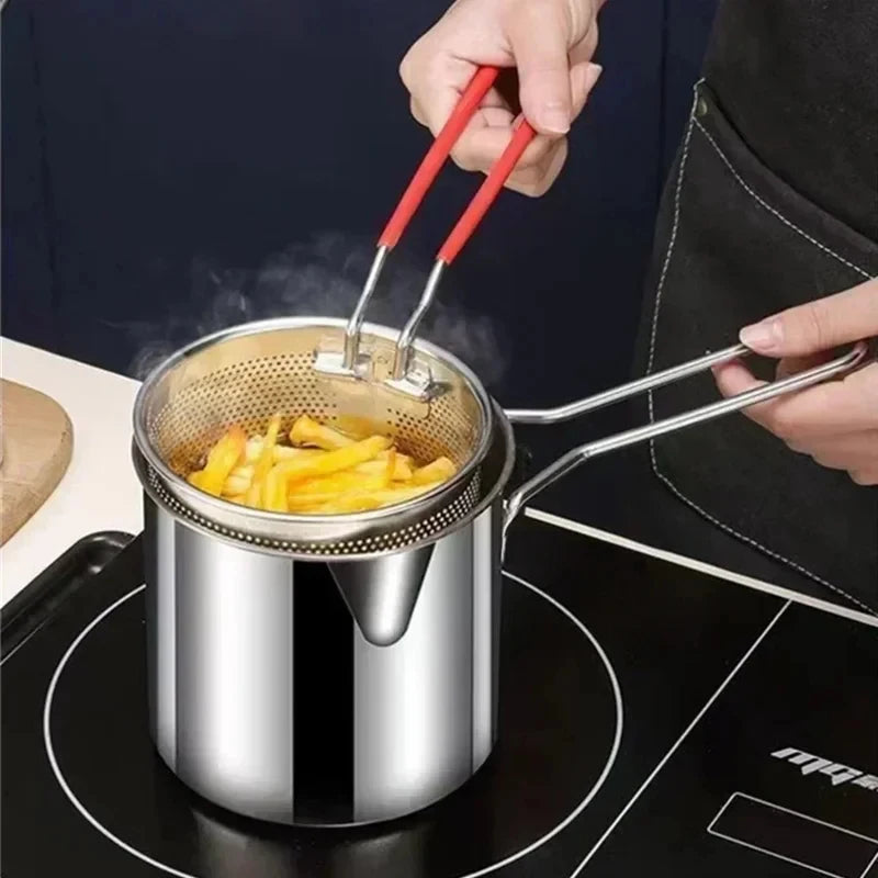 Stainless Steel Fryer with Filter Screen Household Small Oil Pot