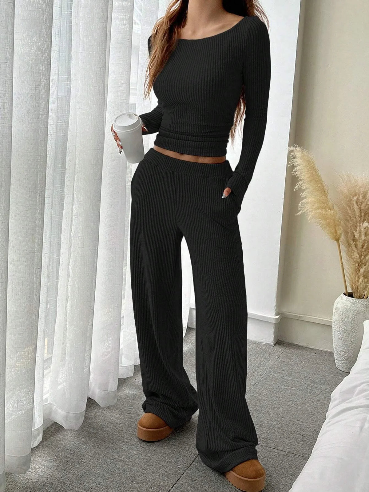 Ribbed Loose-Fit Crew-Neck Top and Pocketed Wide-Leg Pants Set