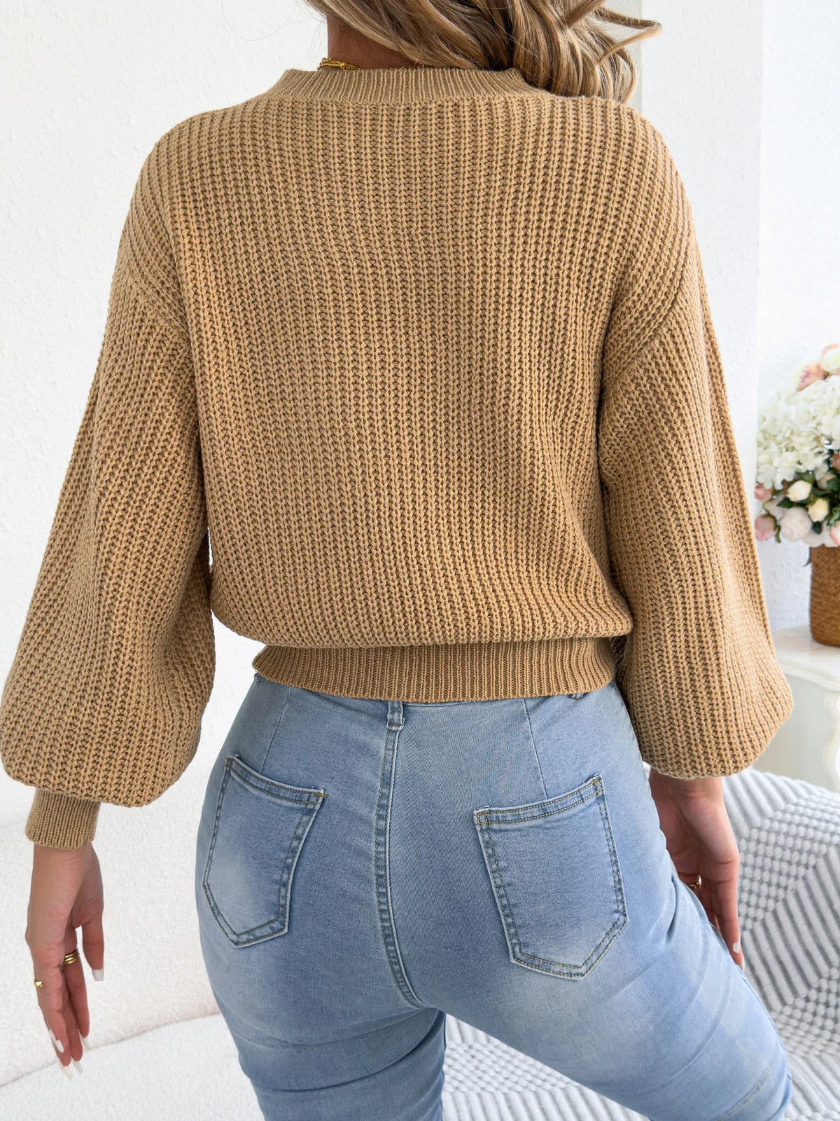 Round Neck Lantern Long Sleeve Knitted Sweaters