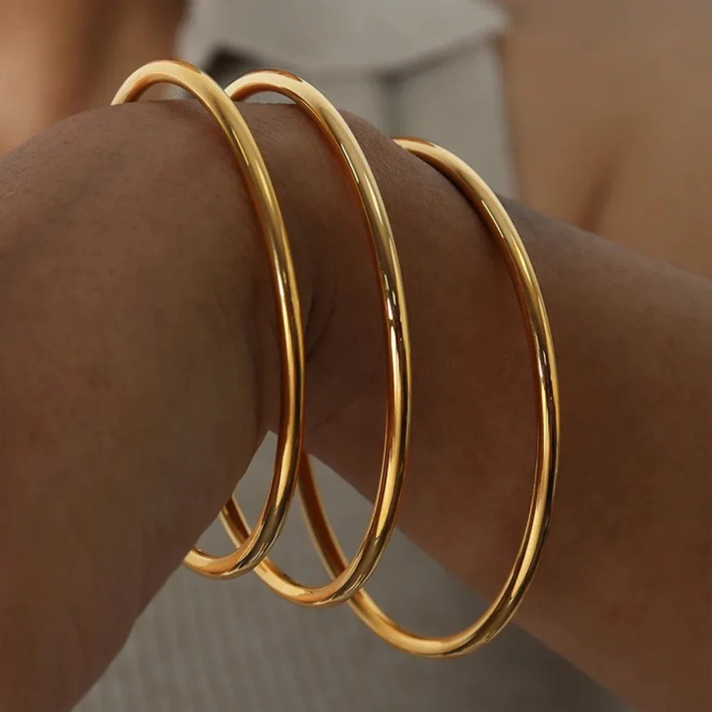Round Minimalist Gold Bangle Bracelets