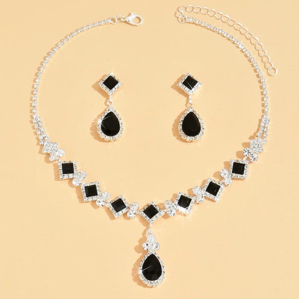 Claw Chain Geometric Droplet Necklace Set