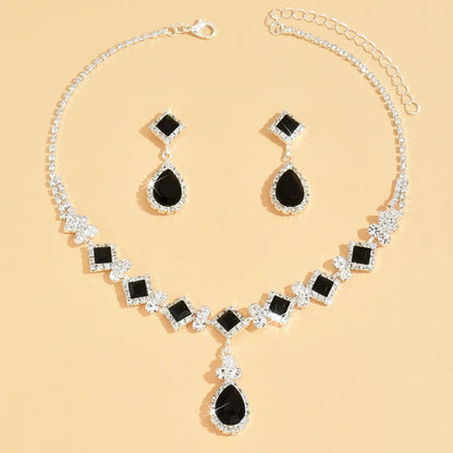 Claw Chain Geometric Droplet Necklace Set