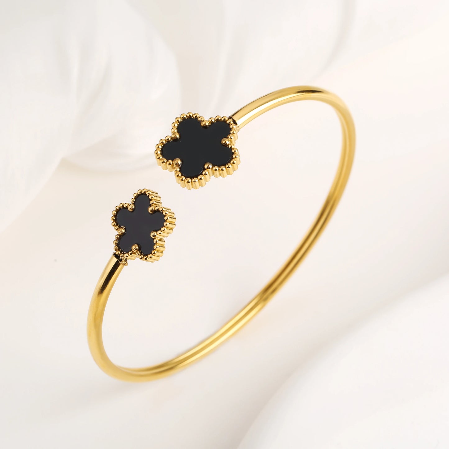 Shell Five-Leaf Flower Stainless Steel Bracelet