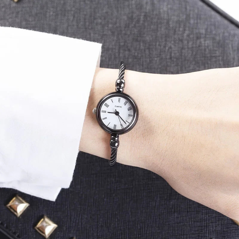 Stainless Steel Quartz Wristwatch Thin Chain Watches