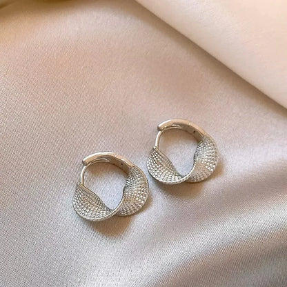 DANA Geometric Hoop Earrings f