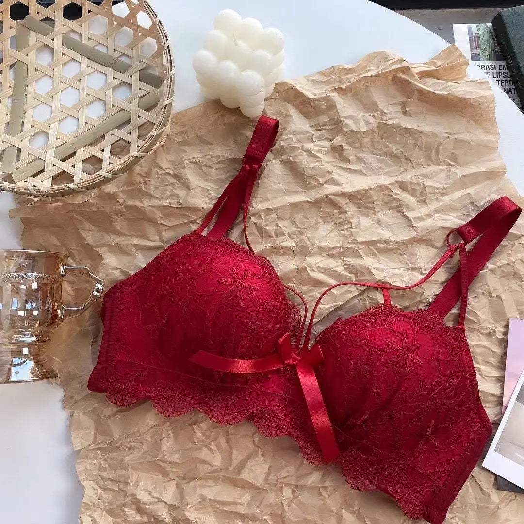 حمالة صدر مثيرة مطرزة بالزهور من الدانتيل