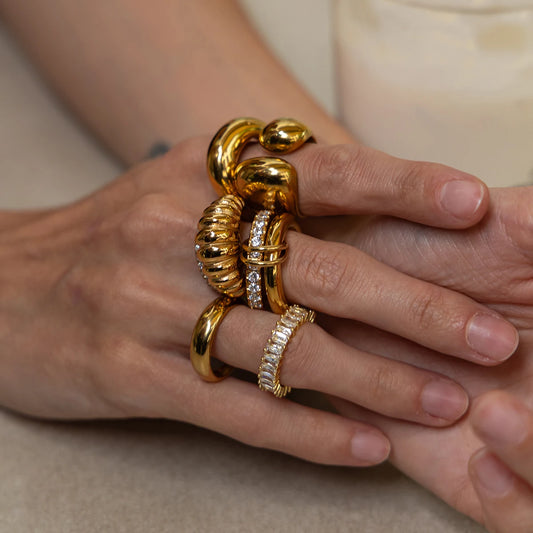 Luxury Stainless Steel 18K PVD Gold Plated Shiny Zircon Stackable Rings