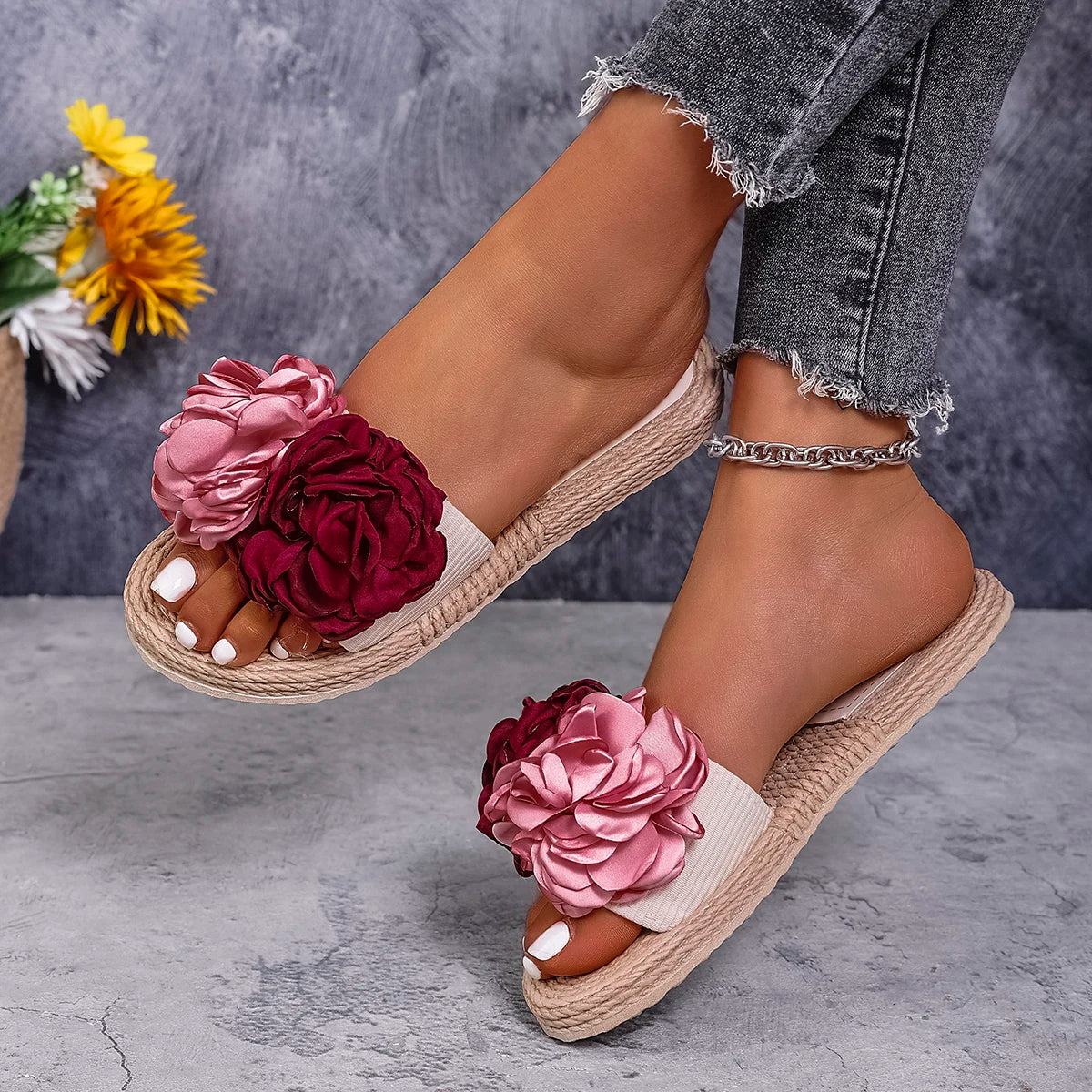 Large Flower Lightweight Non-Slip Flat Slippers