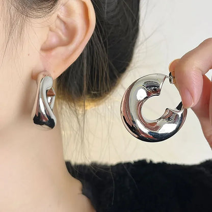 DANA Geometric Hoop Earrings f