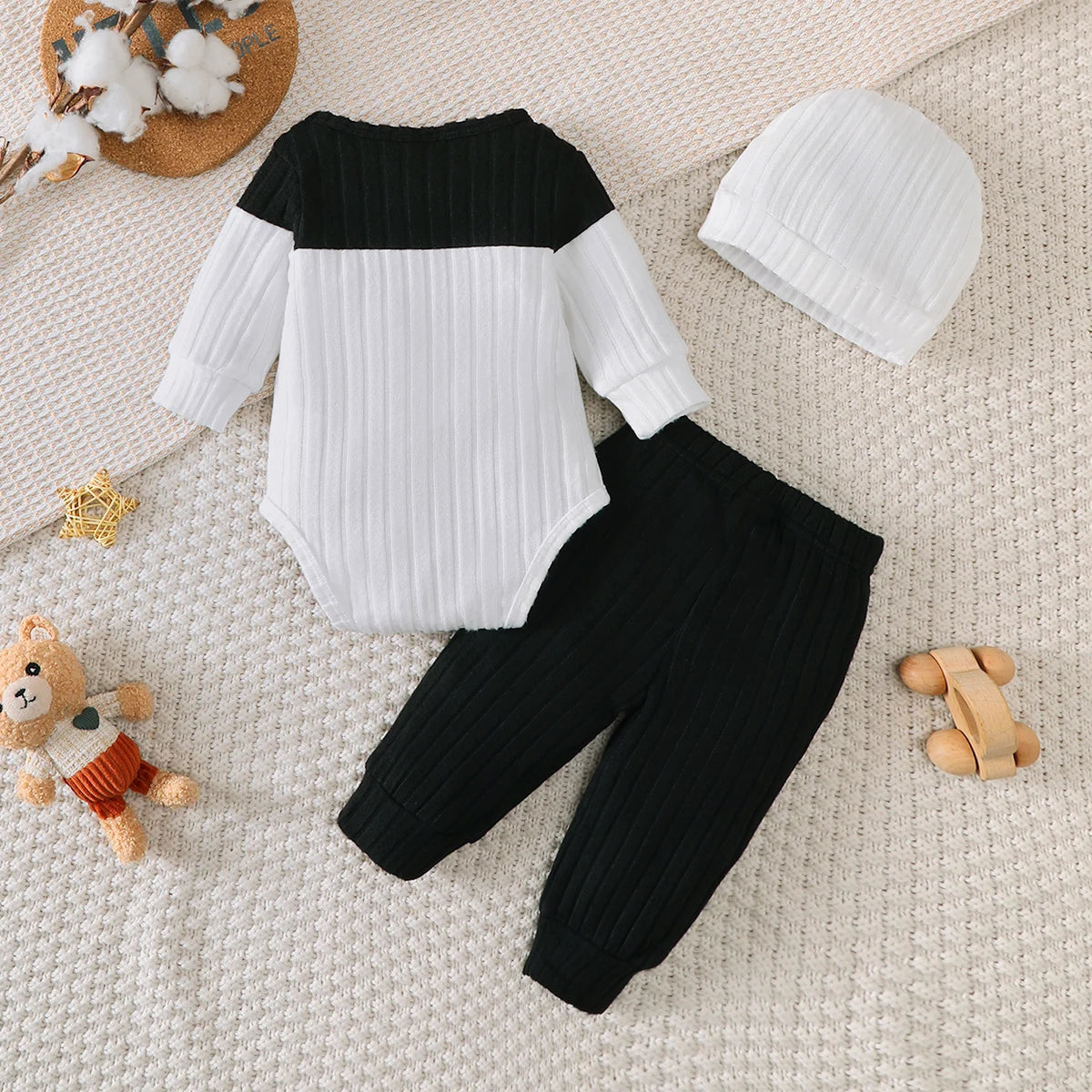 0-18 Month Newborn  Round neck Blocked Bodysuit+Pants+Hat  3Pcs/set
