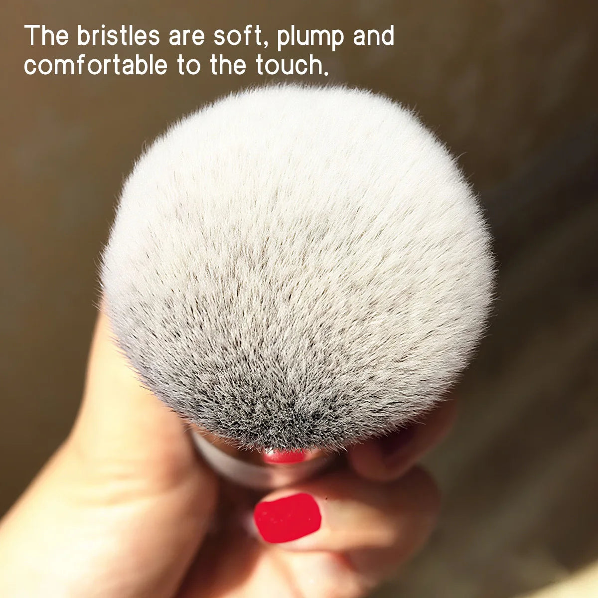 Short Haired Mushroom Head Foundation Brush