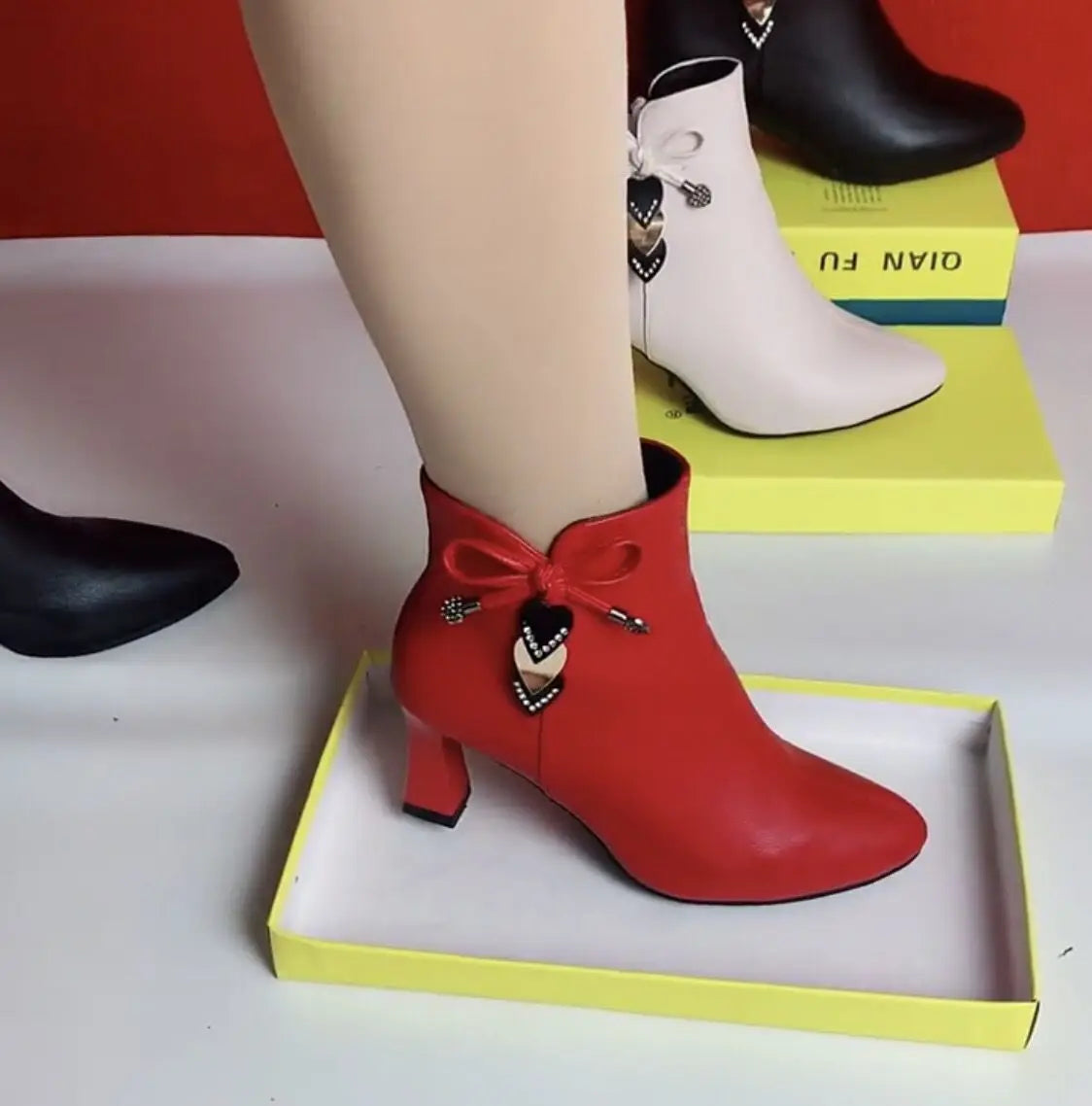 DANA high-heeled boots