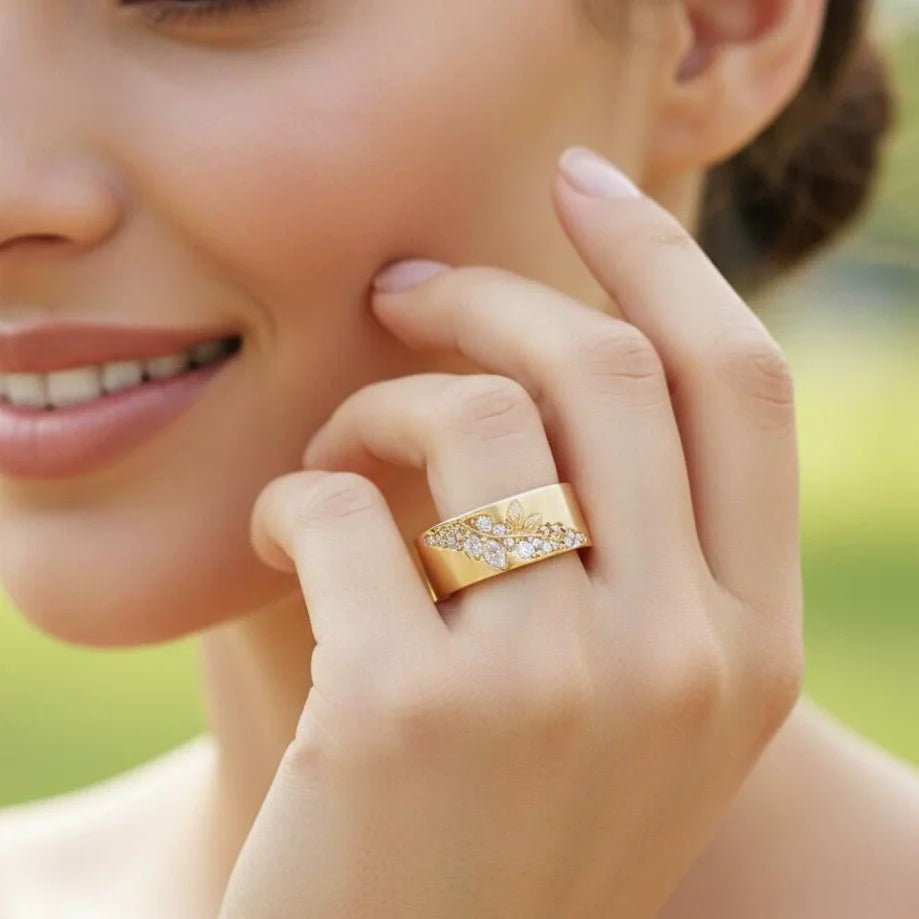 Exquisite Plant Leaf Pattern Gold Wide Face Inlaid with Zircon Finger Rings