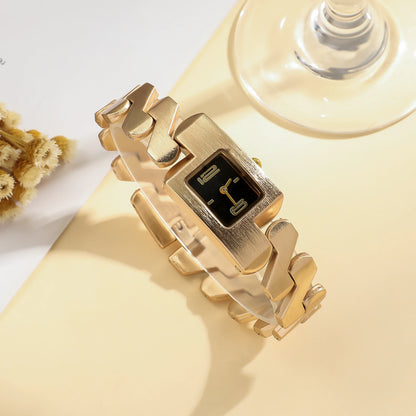 luxury mixed Arabic numeral dial quartz watch.