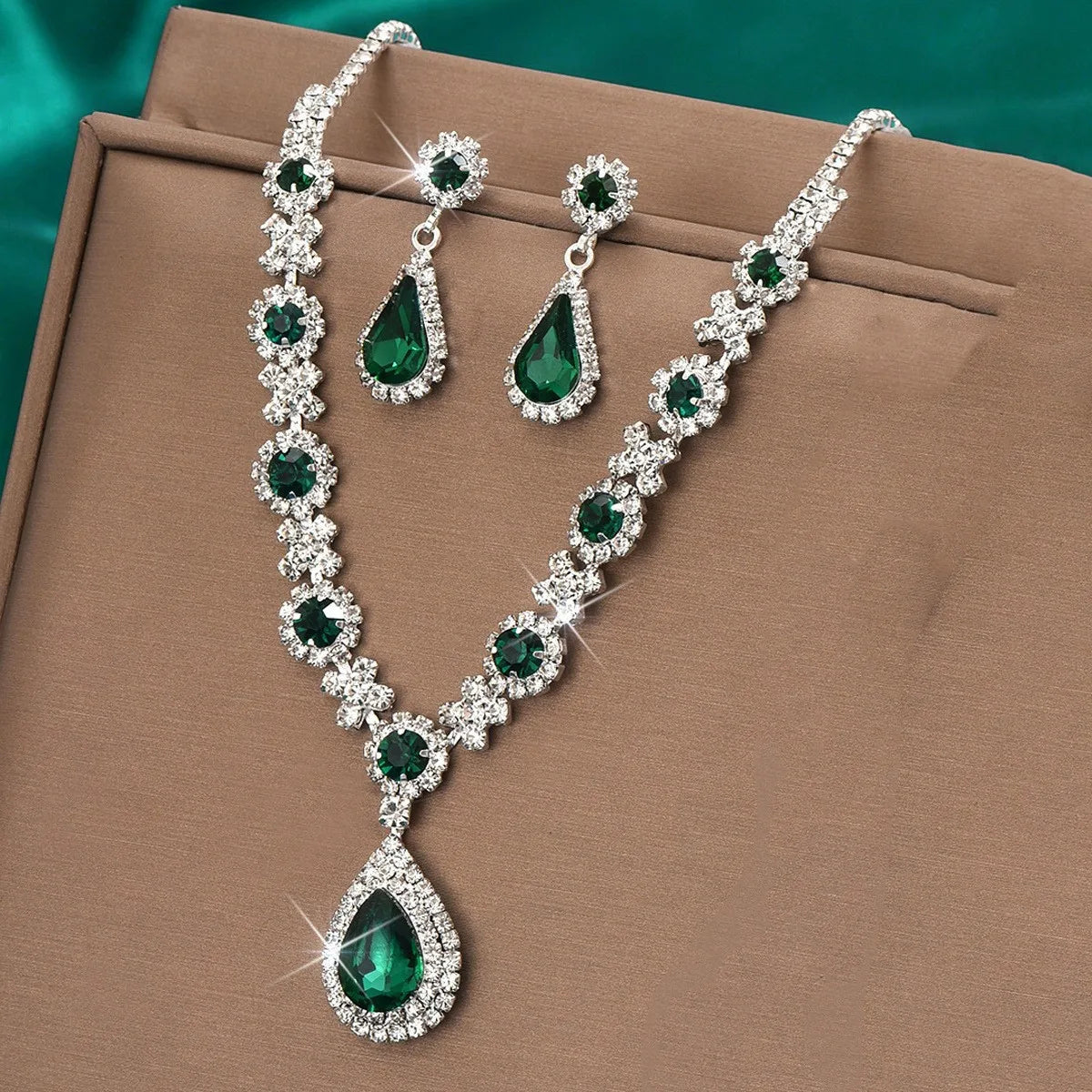 Copper Claw Chain Water Drop Necklace Jewelry Set