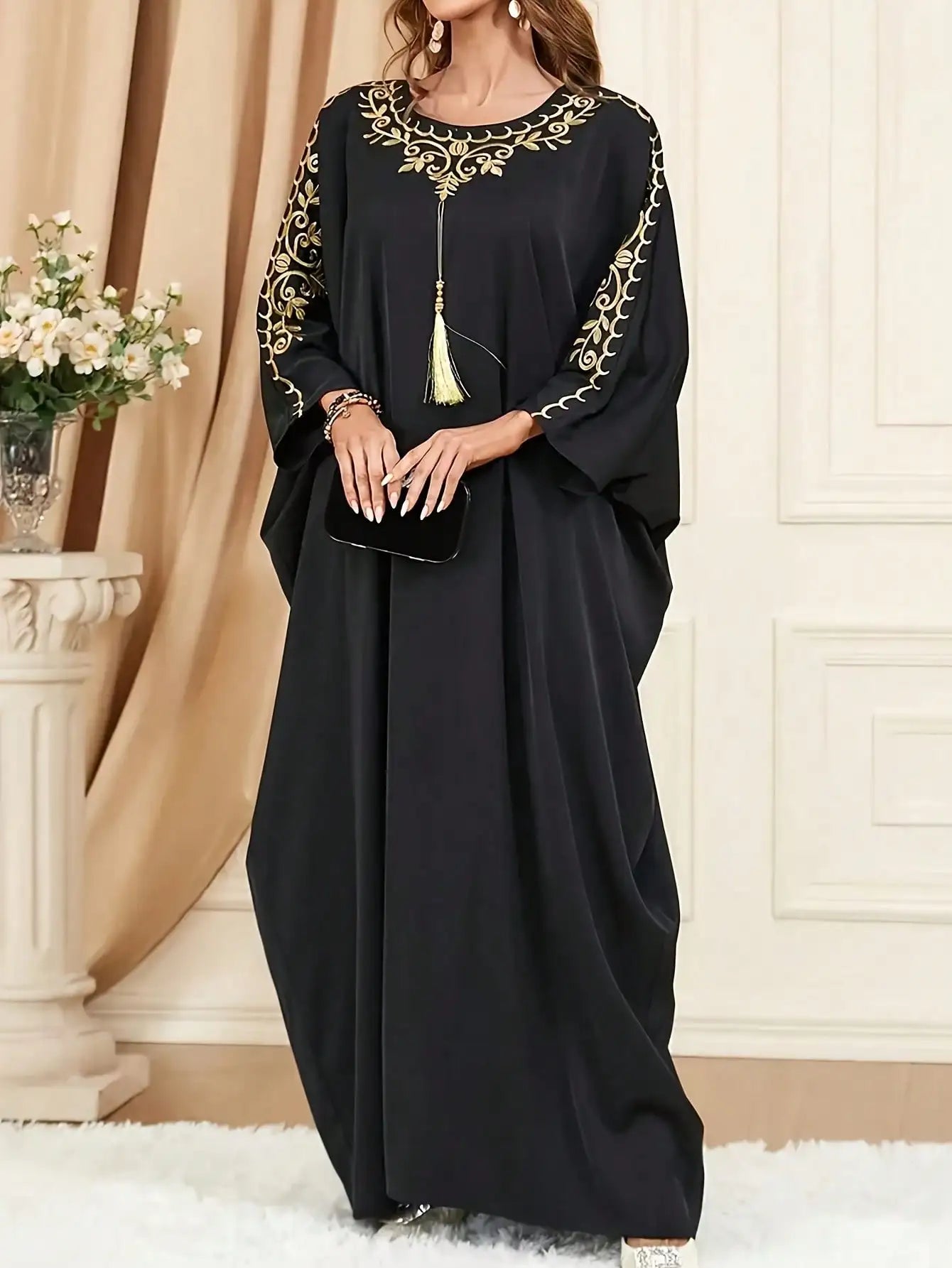 Elegant Long-Sleeved Plus Size Arabic Robe Dress