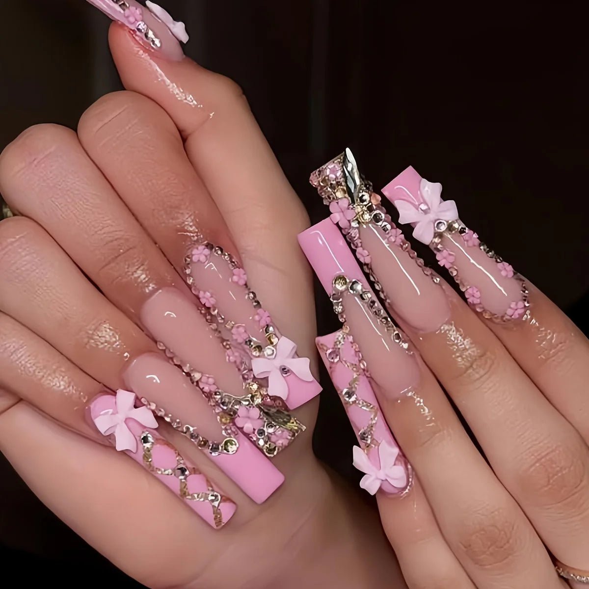 500PCS 3D Nail Art Decoration Kit with Resin Bows